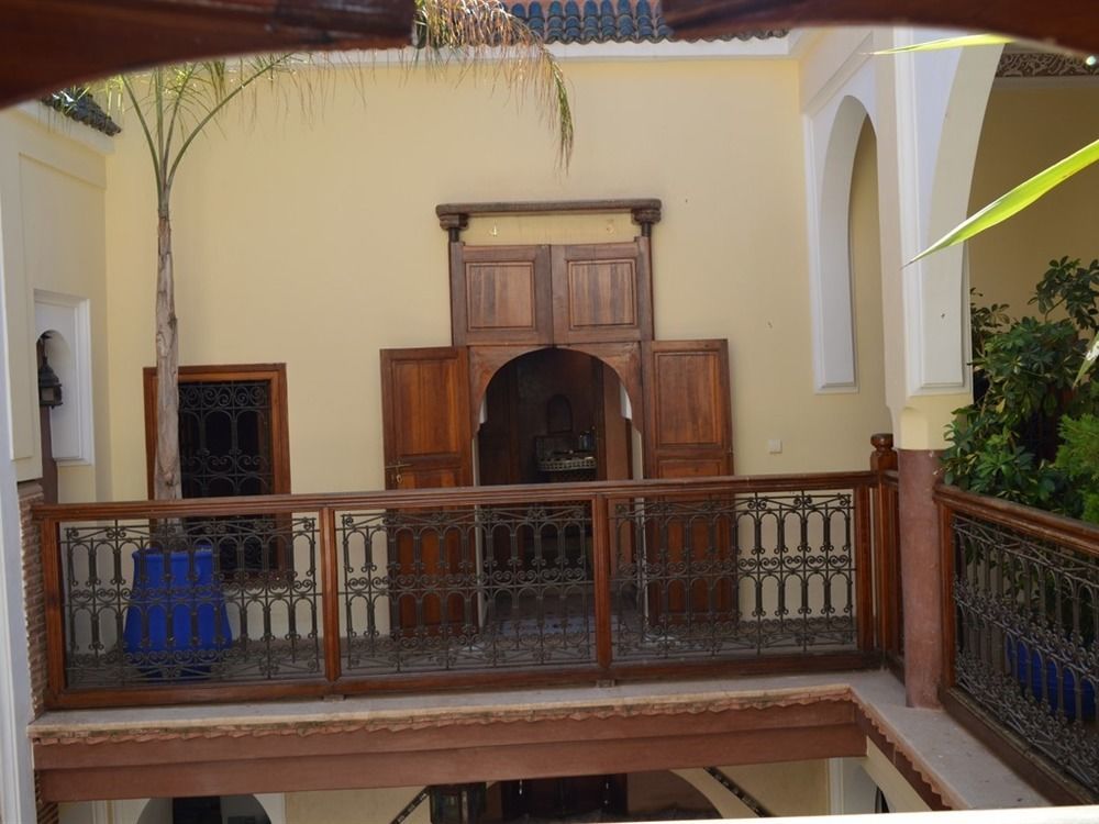 Bonheur رياد 2*